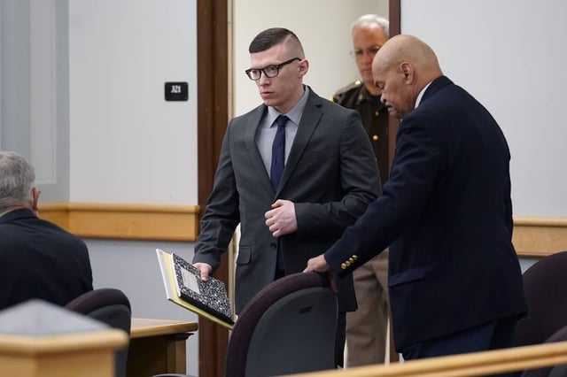 Trucker acquitted in deadly Jarheads crash asks for license back